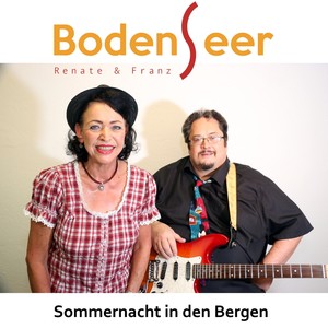 Sommernacht in den Bergen