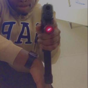 UHH! (feat. BenjiCold) (Explicit)