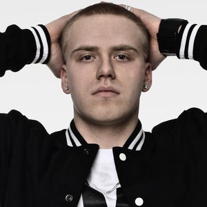 Luokaton priimus (Explicit)