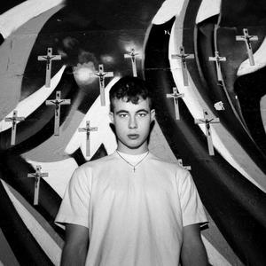 Zsibbad Az Arcom (feat. Kukta) (Explicit)