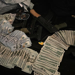 Spin Baxk (feat. Lil Cheese)