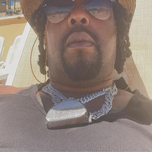 Waste time (feat. Justin)