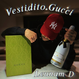 Vestidito Gucci (Explicit)