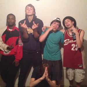 ****in' Wit Us(feat. Woodzy, Jadee Vintage, Jaycee, Tezzy Ford, Cease & Giovani) (Explicit)