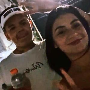 Polos Opuestos (feat. EIVI)