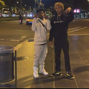 La Negra(feat. Uzii Gaang)