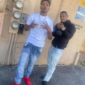 Whole Lotta Treyz (feat. 3zzy & Ese Face) (Explicit)