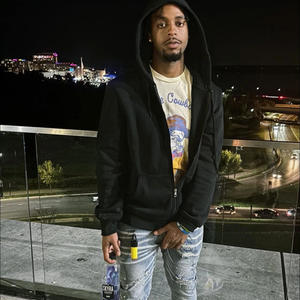 IM BACK (feat. Frontend, 10Wayrackz, Phendikash & Ebk Santana) (Explicit)