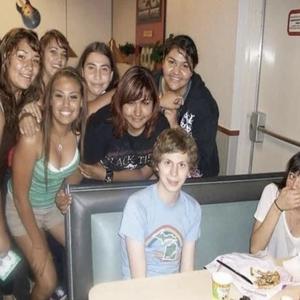 Different Level (feat. jaydes, bryalle, Maajins & Hooligan Lou) (Explicit)