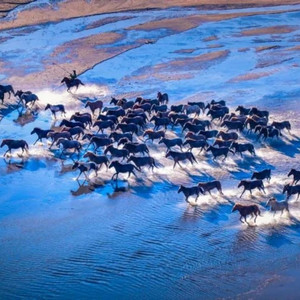 伟大的时代 (伴奏)