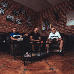 Życie to freestyle (feat. 4Money) (Explicit)