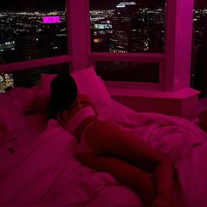 Dusk (feat. Ty Vani) (Explicit)