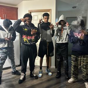 100S (feat. EBK BINK SQUEEZE) (Explicit)