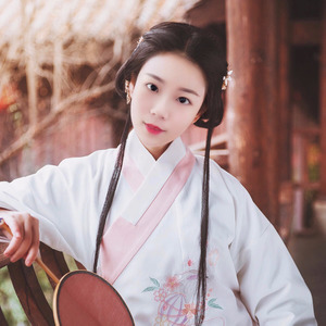 遇见十八岁的你 (伴奏)