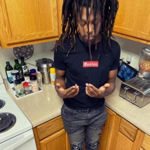 New Age Music - Onna News (feat. 9kjefe) (Explicit)