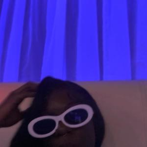 bigger figure (Explicit)