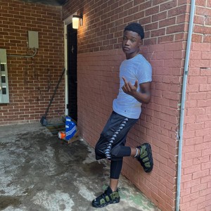 Smoke session (feat. Liltraypaid) (Explicit)