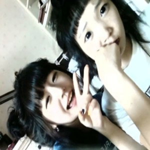 there's a spider on youつ﹏⊂ (Explicit)