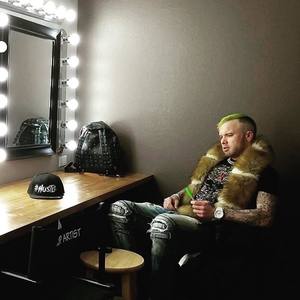 Louie V (Explicit)