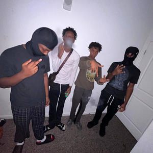 Its A Wrap (feat. DjGoKrazyyy, Trappinasstrav & Icekhassinpape) (Explicit)