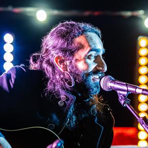 Mismas soluciones(para viejos problemas)(feat. Kumar Kislo)(Directo)