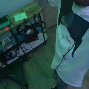 Close ur eyes (Explicit)