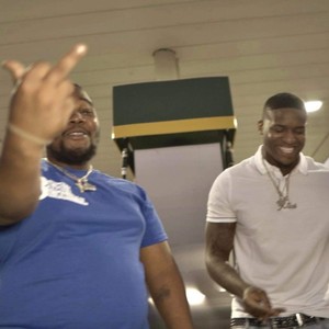 Motion (feat. FamLyfe Smoove) (Explicit)