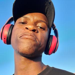 Ungreatful (feat. De b6ash & Travis RSA)