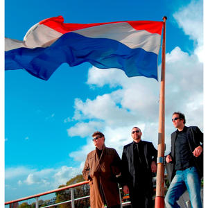 Elements (feat. Bergman & vanderValk)