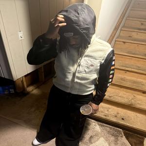Lit up in this bih (feat. Phlex) (Explicit)