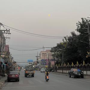 Benja - The crows at the stalls of Batu Ferringhi