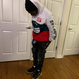 iamYtbuck - Cross my mind (feat. Charkthatalk) (Explicit)