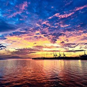 【虚伪】解一凡