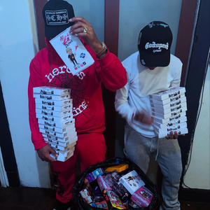 Stolo (feat. BigKayBeezy) (Explicit)