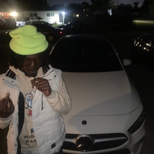 On the block (feat. Bruno mali) (Explicit)