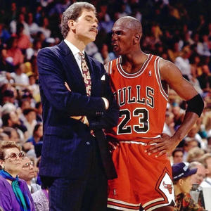 LET ME TELL YOU SUM (feat. Hoodie, J.EVO & Rosa) (Explicit)