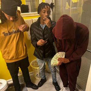 Into It (feat. YiM Rae & YiM C2) (Explicit)