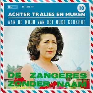 Aan de Muur van 't Oude Kerkhof