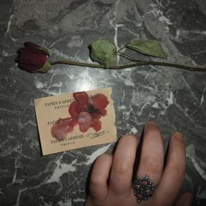 La douleur et la rose