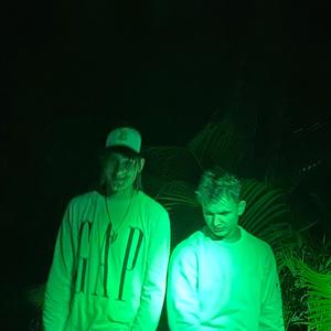 wracam na blok (feat. Steezie) (Explicit)