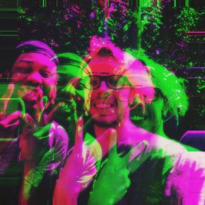 hottopicmakeout (feat. Aaron KAMI)