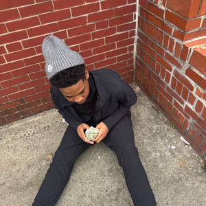 Plays play (Explicit)