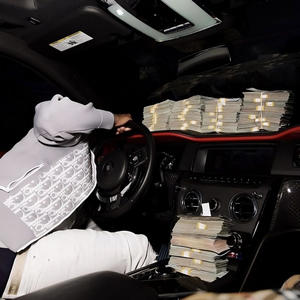 Blowing Racks (feat. Peso Peso) (Explicit)