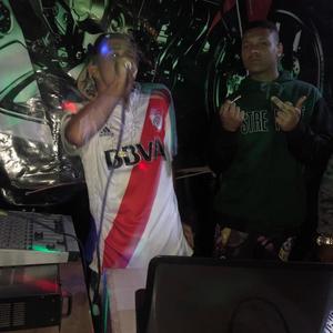 Mega Fode Fode Com Jeitinho (feat. Vick & Magrinho) (Explicit)