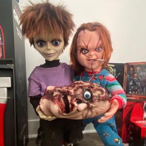 Right Above It (feat. Jay Music) (Explicit)