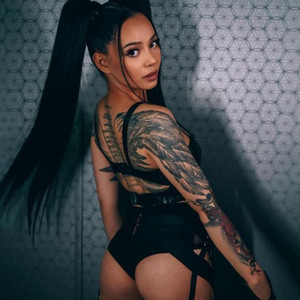 Uma Preta (Explicit)