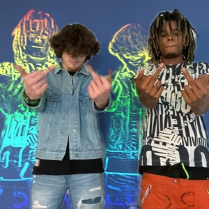 Thumbin' (feat. Rockstarrenaldo) (Explicit)