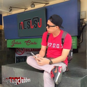 Jatuh Cinta (Single Version)