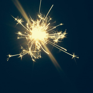 升起的烟花爱看不看