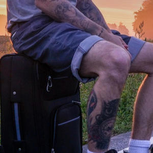 Lets see (feat. Steve mackey) (Explicit)